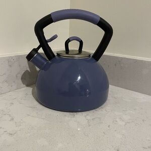 Blueish purple kitchen aid teapot 2 quarts